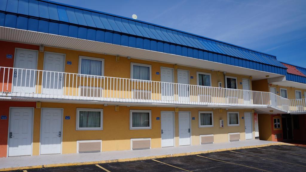 Royale Inn Kansas City Exteriör bild